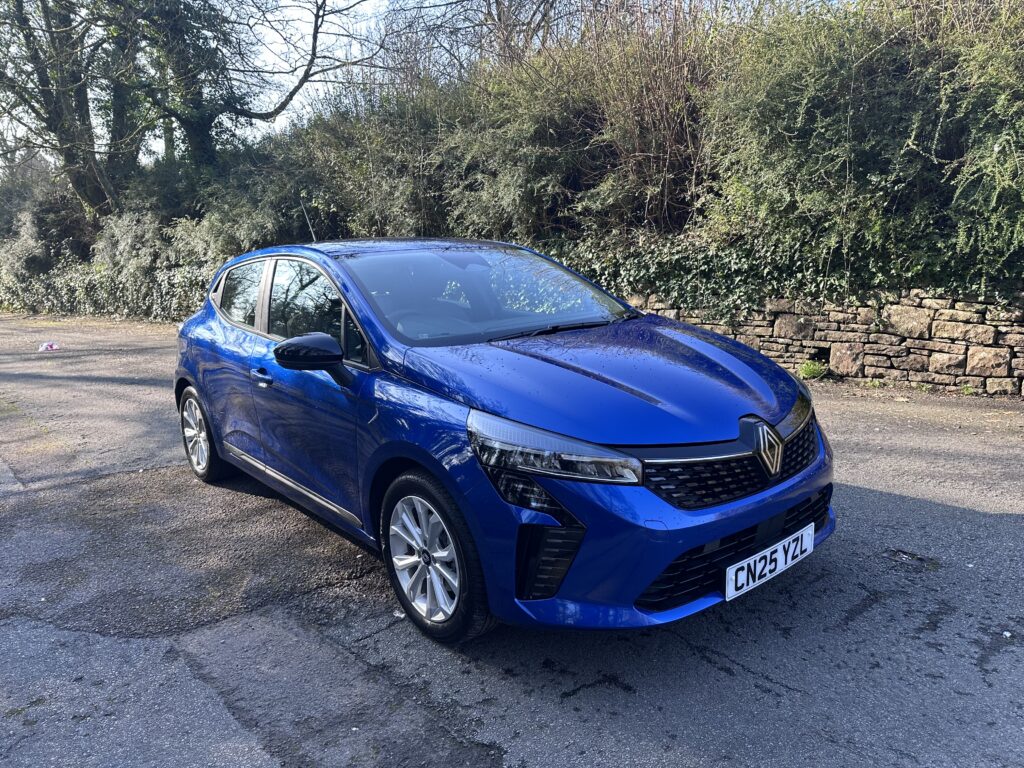 2025 Renault Clio Evolution E-Tech
